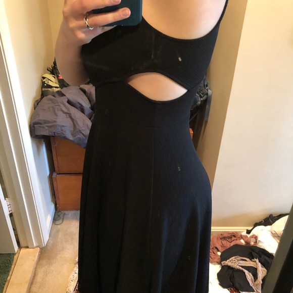 Black Formal Midlength Dress - Picture 5 of 6